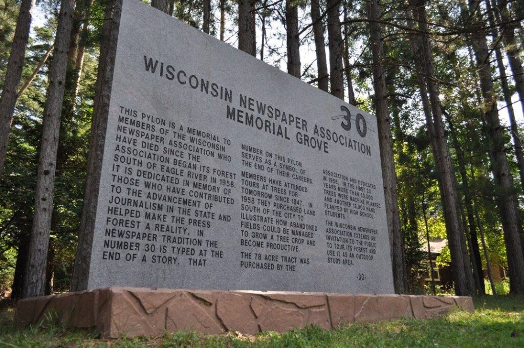 memorial pylon, memorial grove